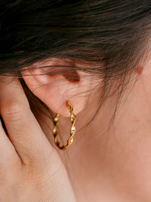 Clous d'oreilles Spira doré