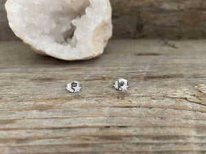 Clous d'oreilles Sky