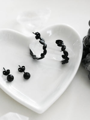 Clous d'oreilles Baccara noir