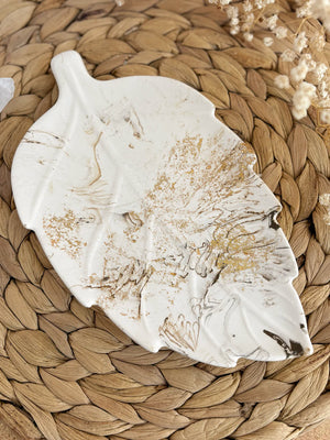 Plateau à bijoux feuille marbre et or