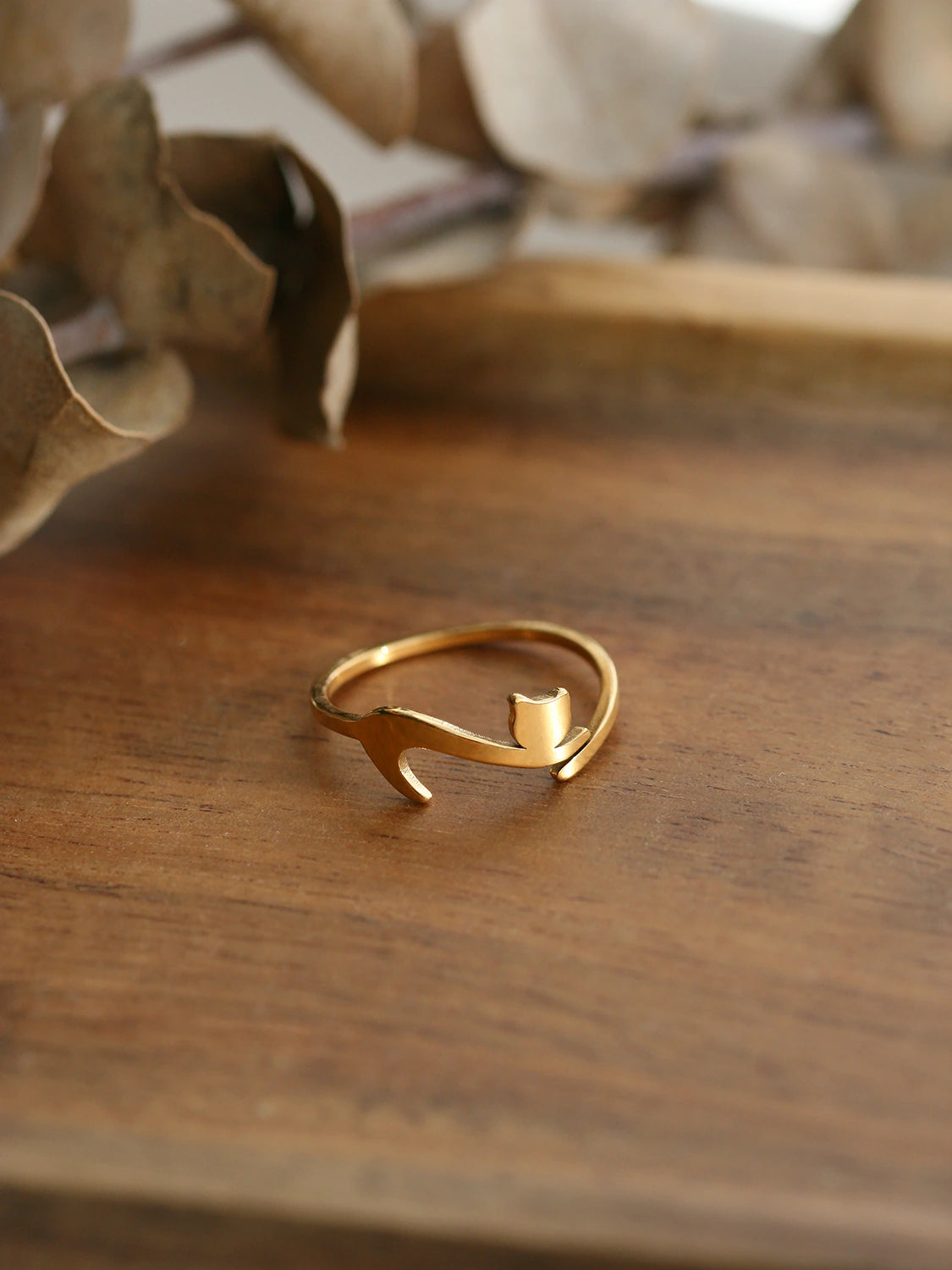 Gold Cathie ring