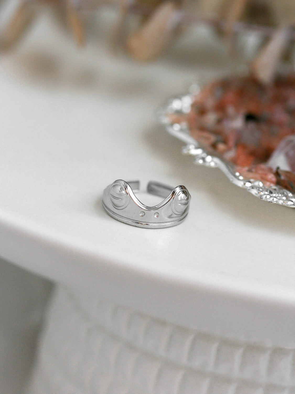 Amphibia ring
