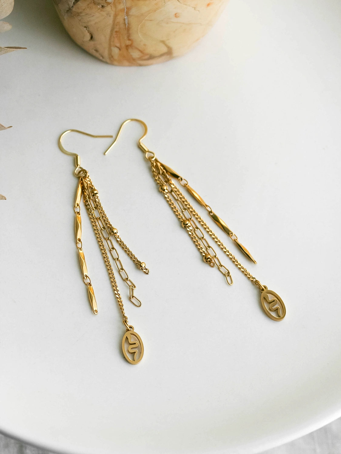 Adulation earrings