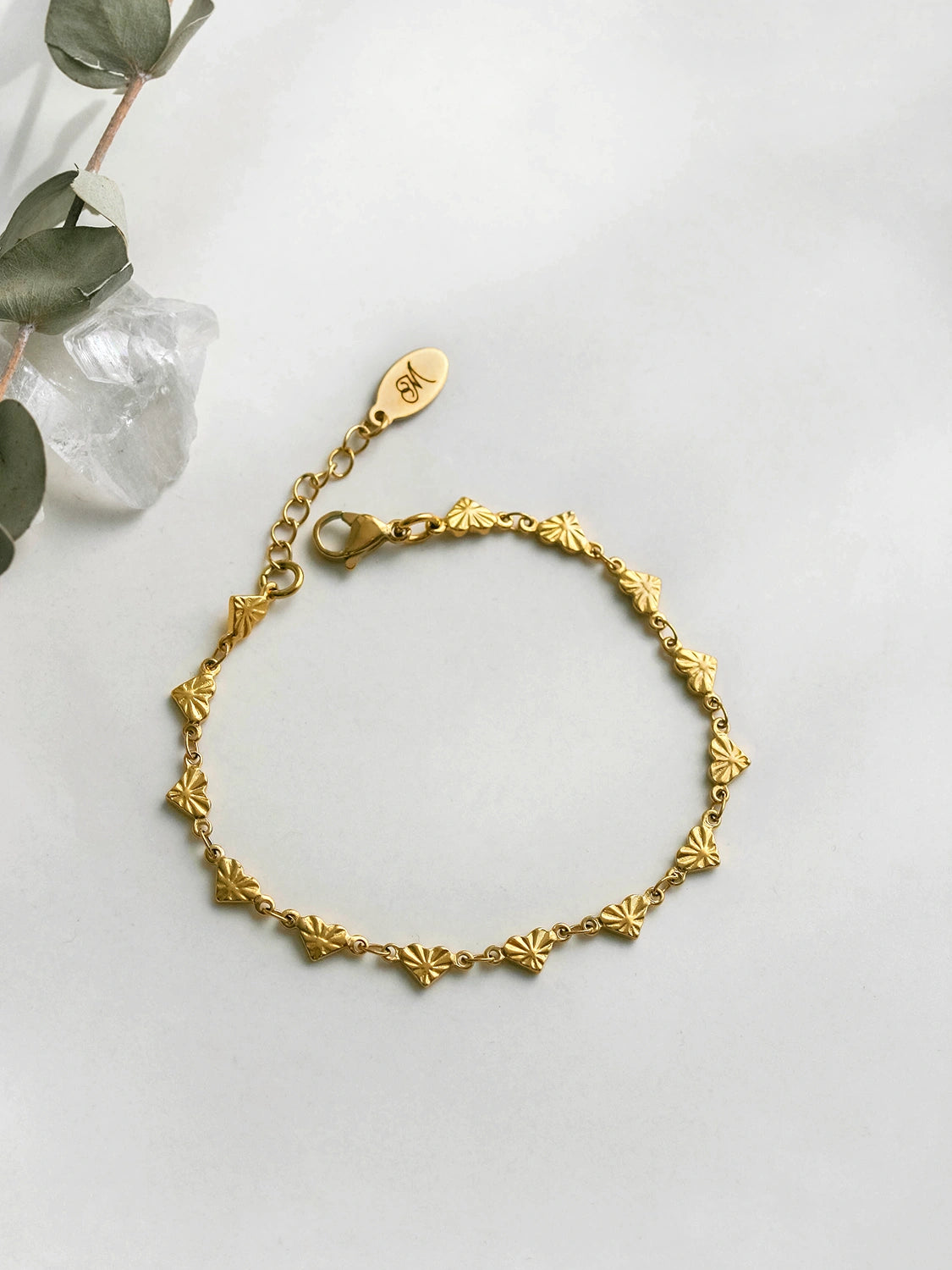 Gold heart bracelet