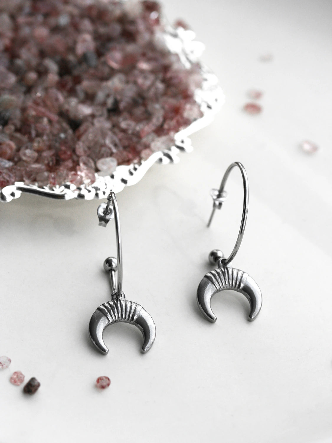 Clous d'oreilles Lumen