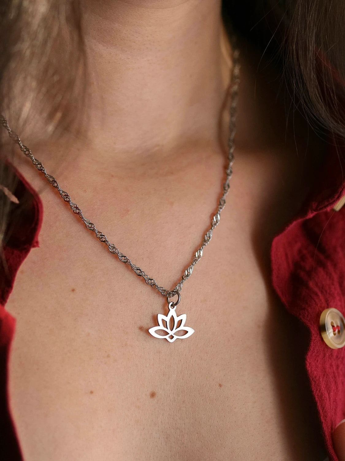 Collier Lotus