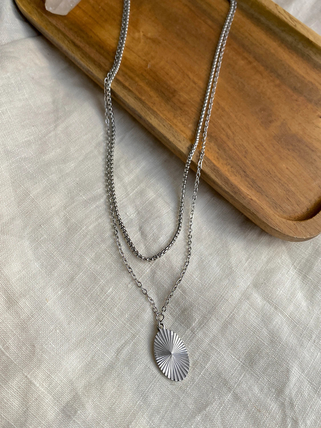 Collier SHE IS Amazing