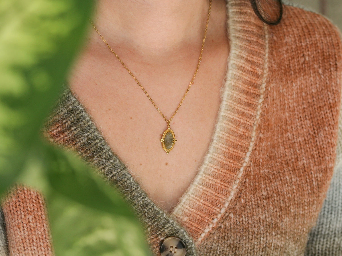 Collier Bouclier (Labradorite)