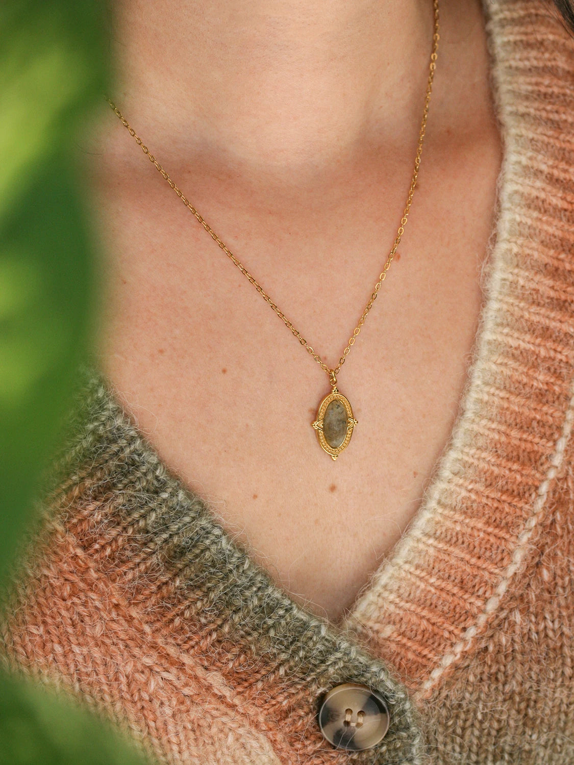 Collier Bouclier (Labradorite)