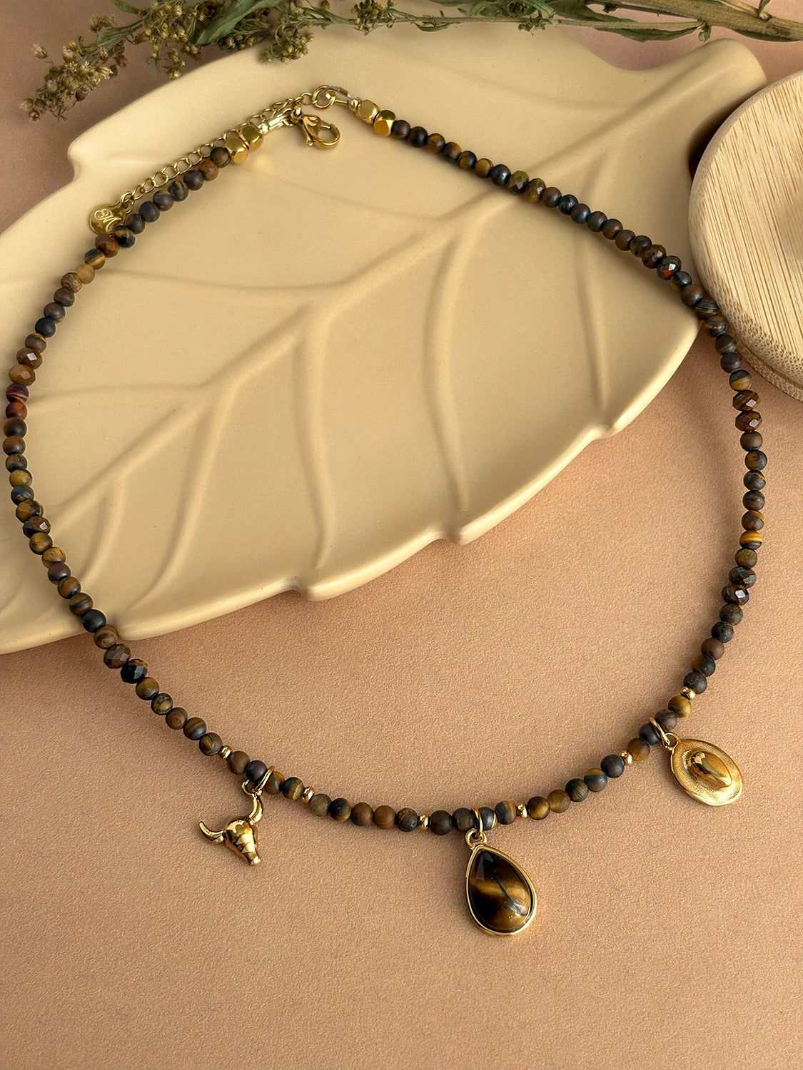 Collier Bronco