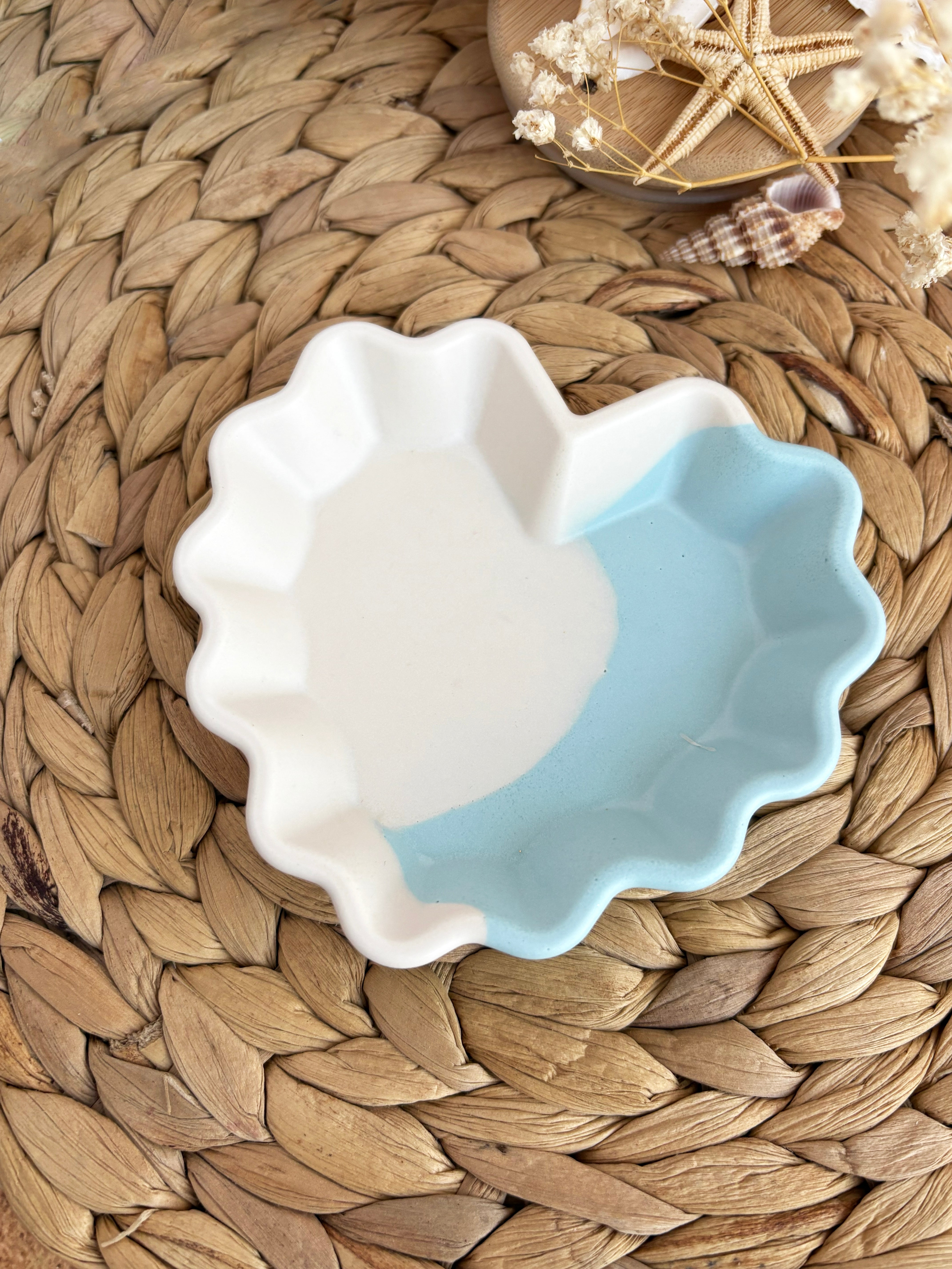 Plateau à bijoux Sweetheart bleu poudre et blanc (unique)