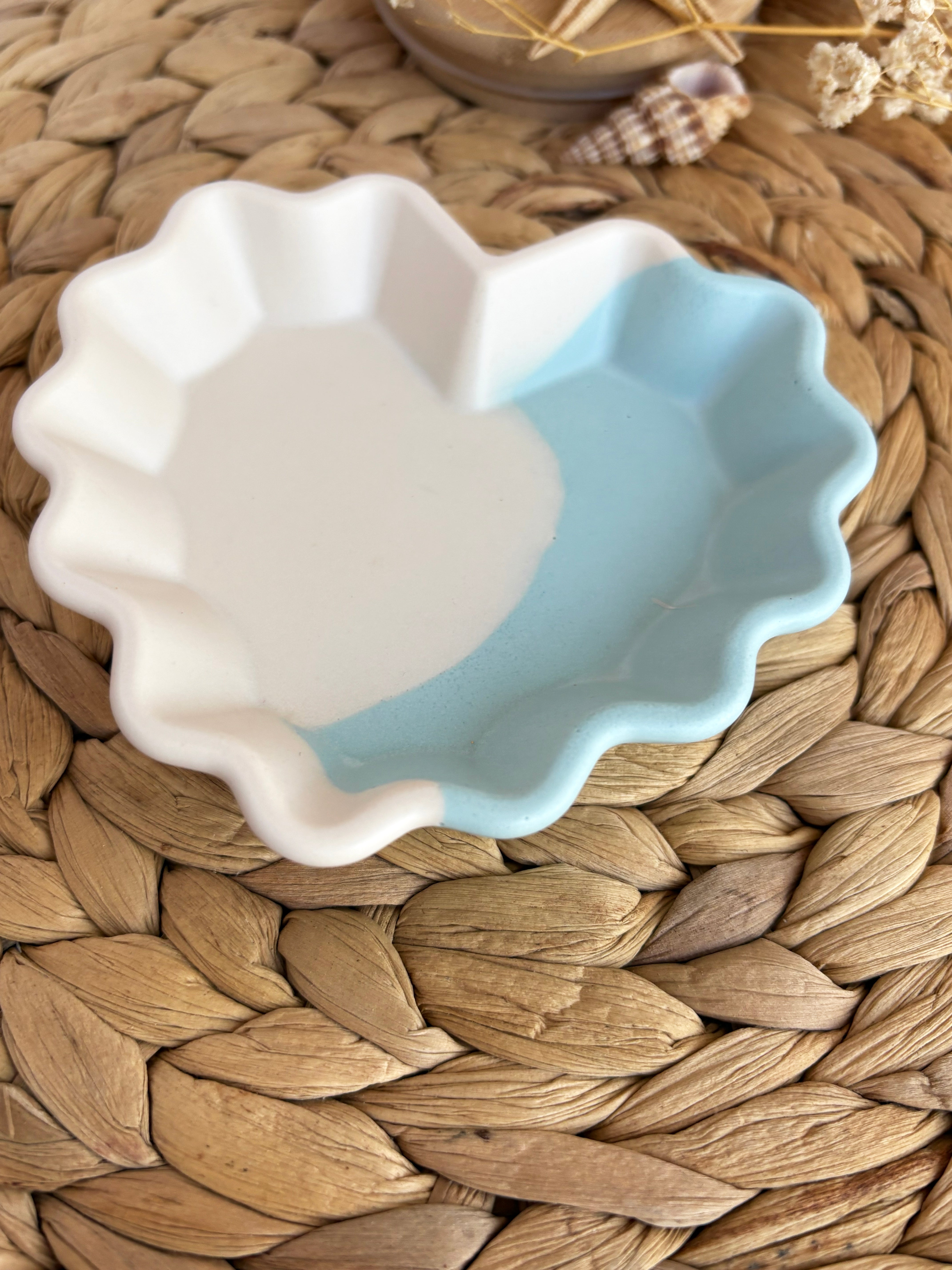 Plateau à bijoux Sweetheart bleu poudre et blanc (unique)