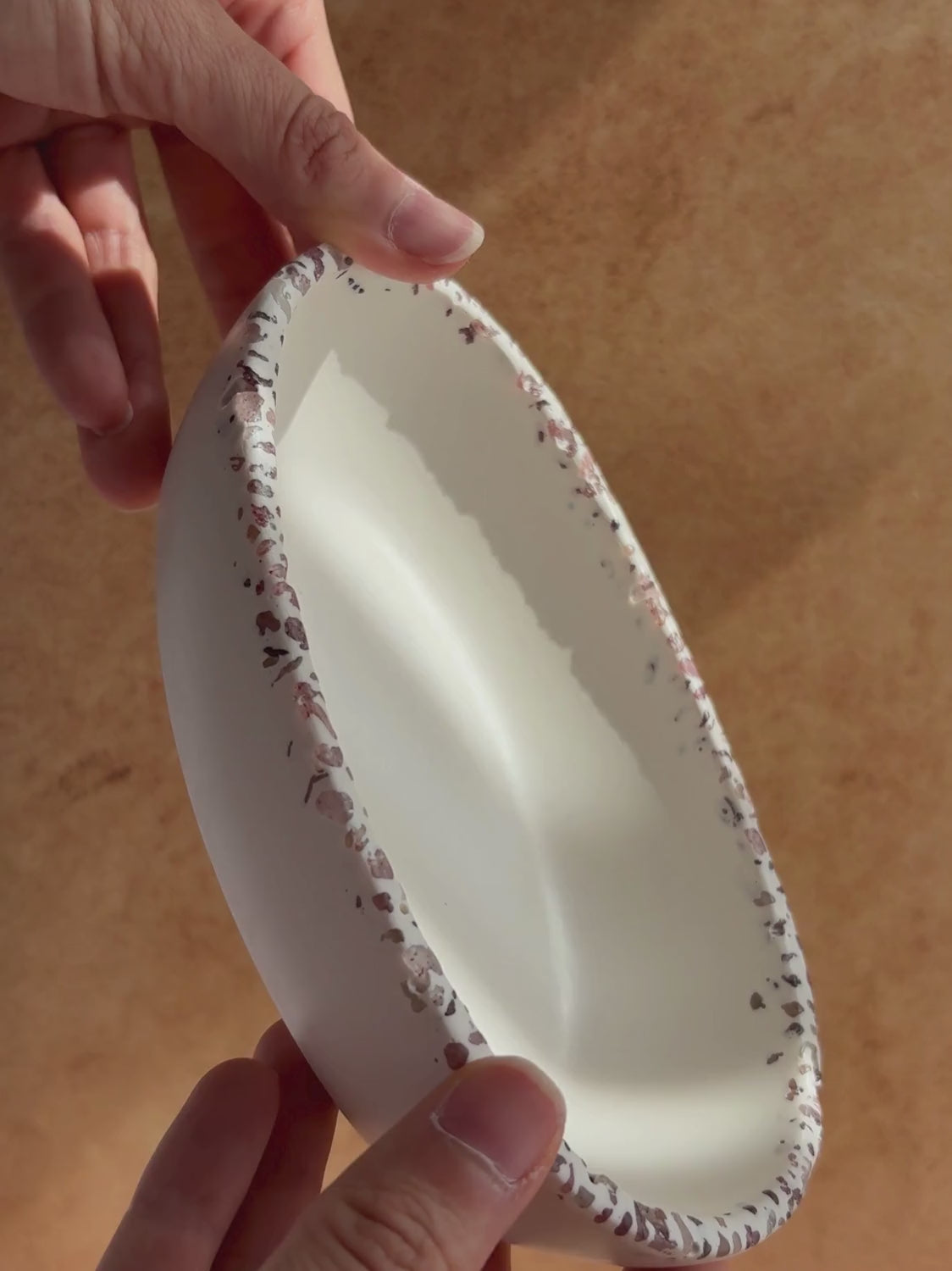 Grand bol ovale décoratif Jasmine – Pierres fines