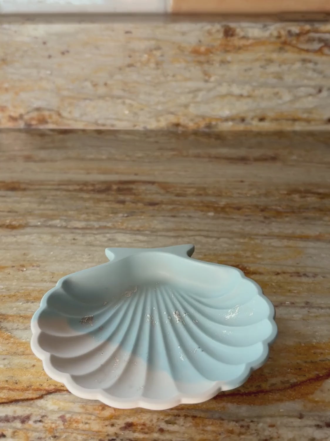 Plateau à bijoux Shelly bleu poudre et blanc crème (unique)