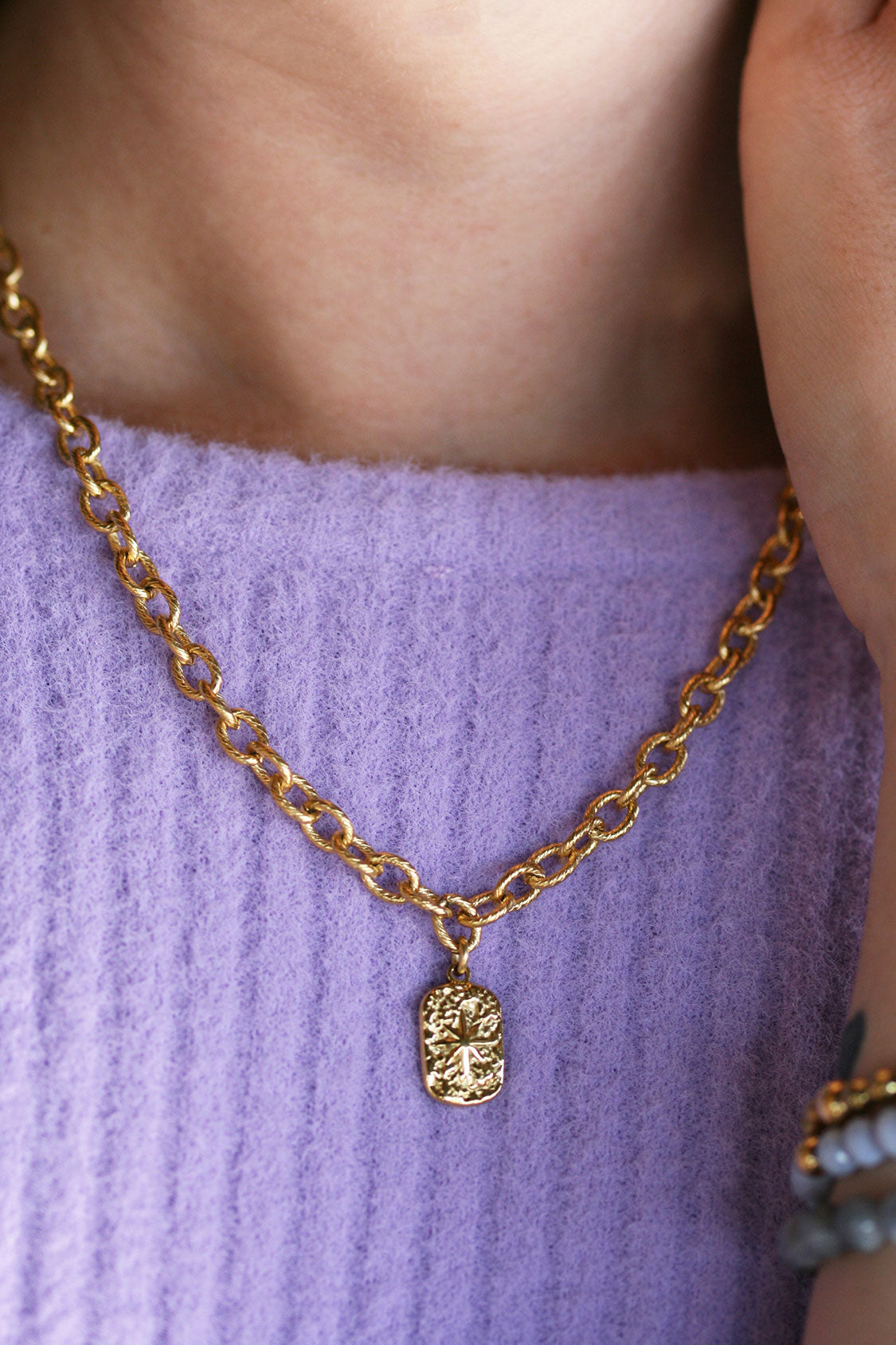 Collier Mistral